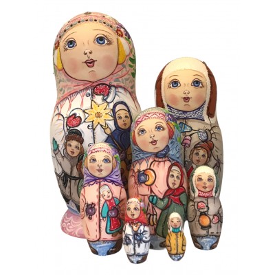 1502 - Matryoshka Russian Nesting Dolls Winter