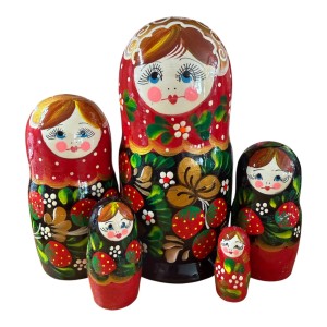 2219 -Strawberries Matryoshka Russian Nesting Dolls 