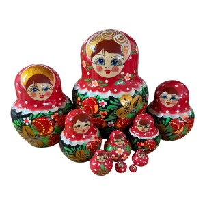 2228 -  Matryoshka Russian Nesting Dolls with Strawberries