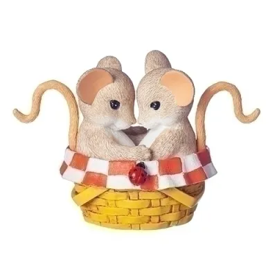 Life Is A Picnic With You Figurine Charming Tails