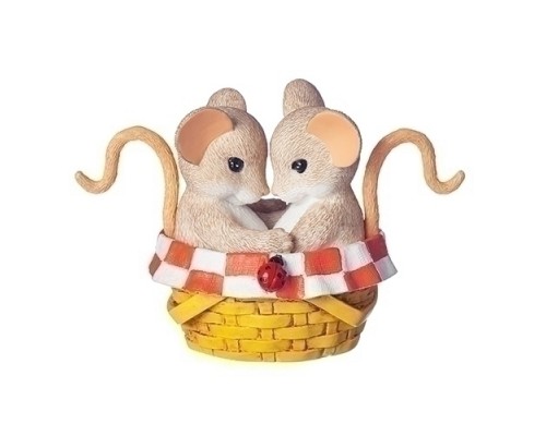 Life Is A Picnic With You Figurine Charming Tails