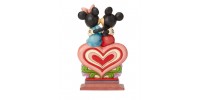 Mickey et Minnie sur un Coeur Jim Shore Disney Tradition